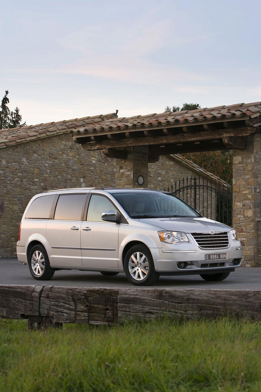  Chrysler Grand Voyager 2008 года  (фото 80 из 108)